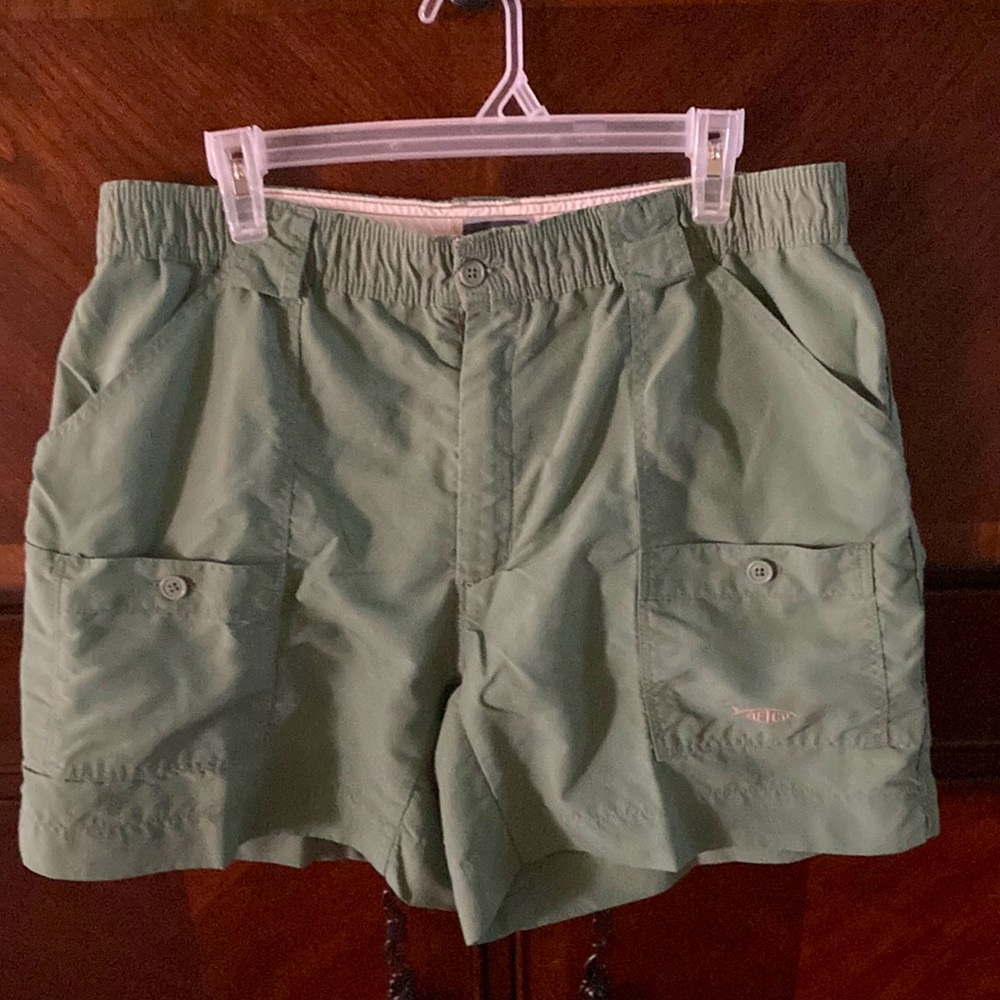 Mens AFTCO short. Size 34
